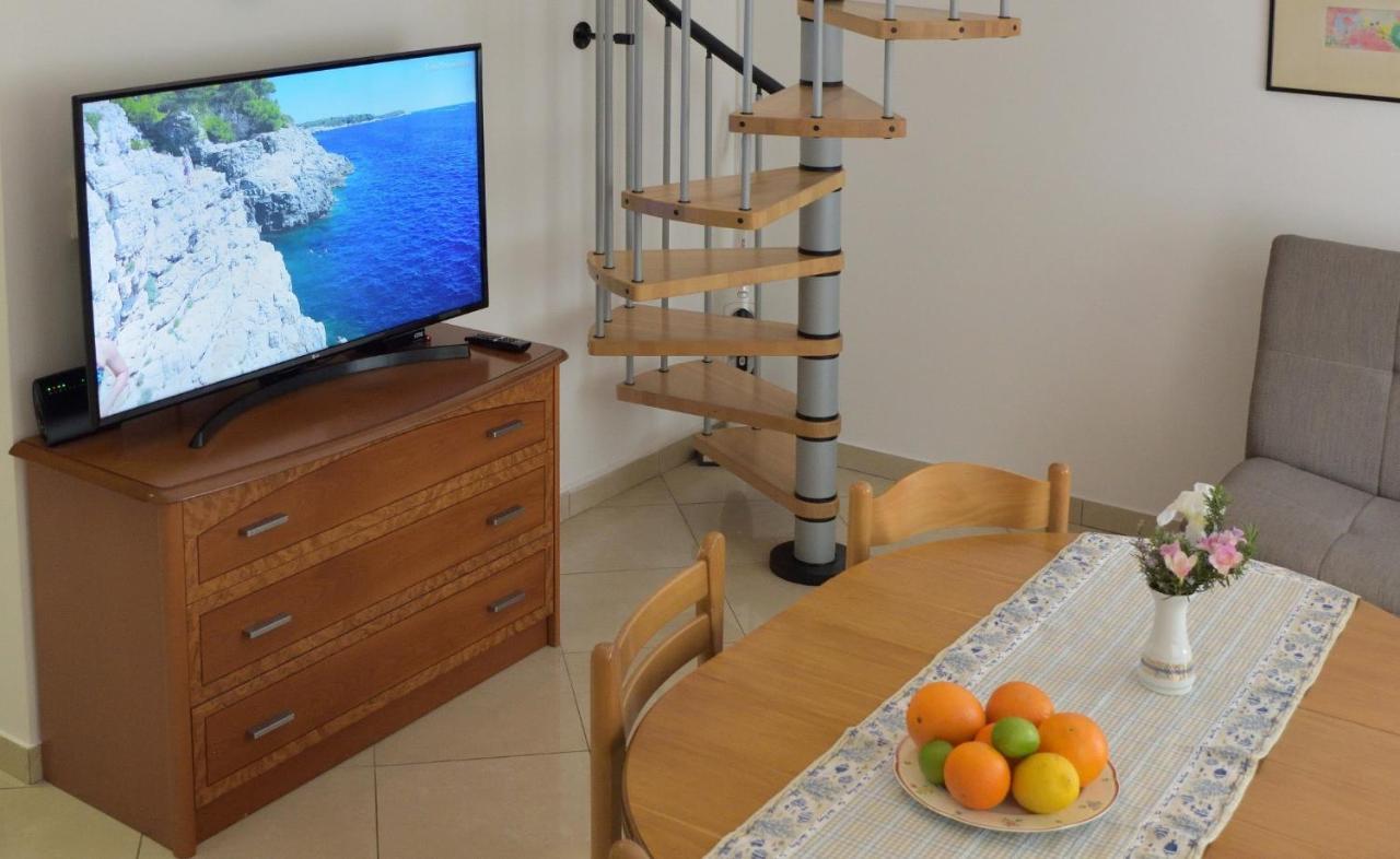 Appartamento Pino Pola Esterno foto